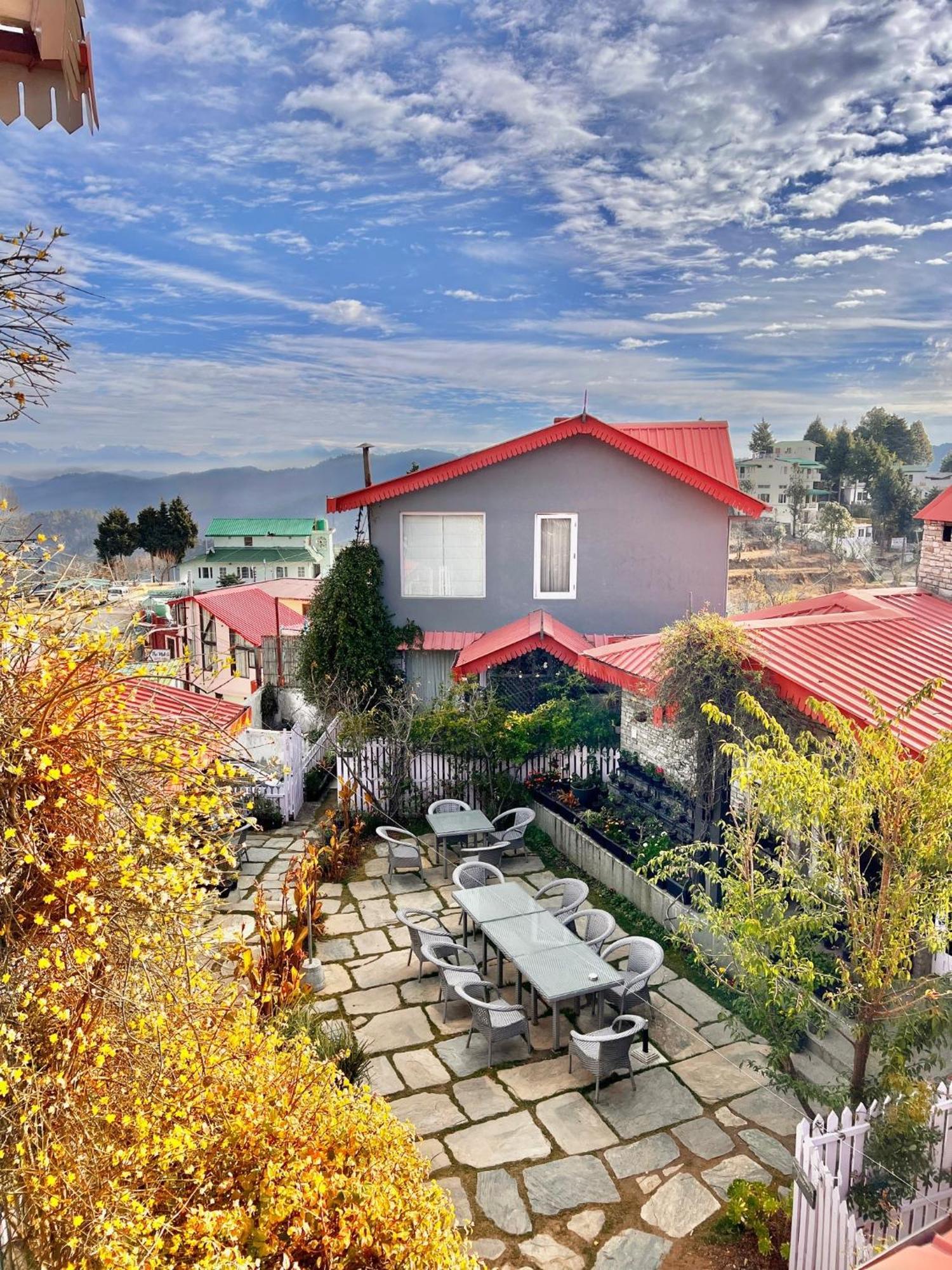 The Birdcage, Mukteshwar Hotel Exterior photo