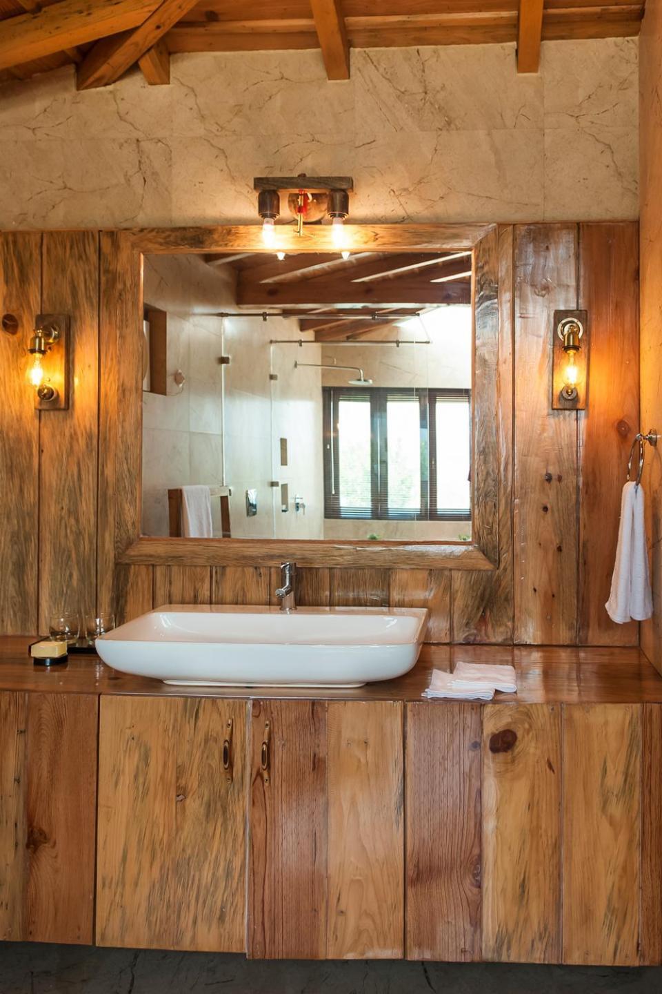 The Birdcage, Mukteshwar Hotel Room photo